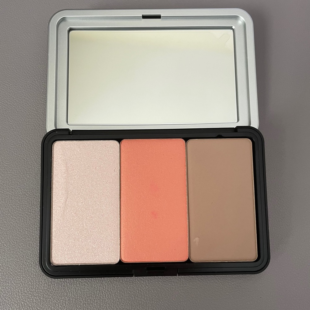 Make Up For Ever Artist Face Color Palette